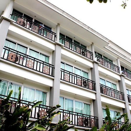 14 Resort Bangkok Buitenkant foto