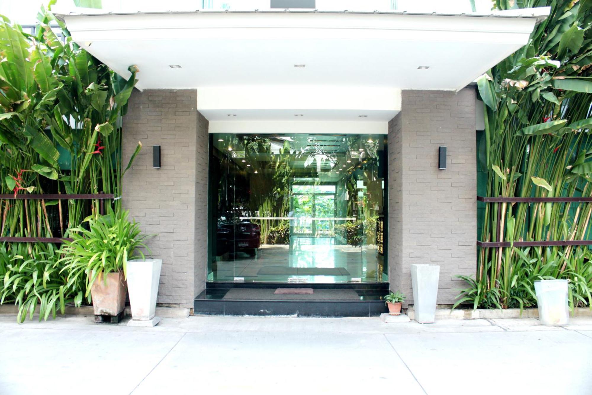 14 Resort Bangkok Buitenkant foto